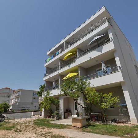 Emilia Lofts Aparthotel Tučepi Exteriör bild